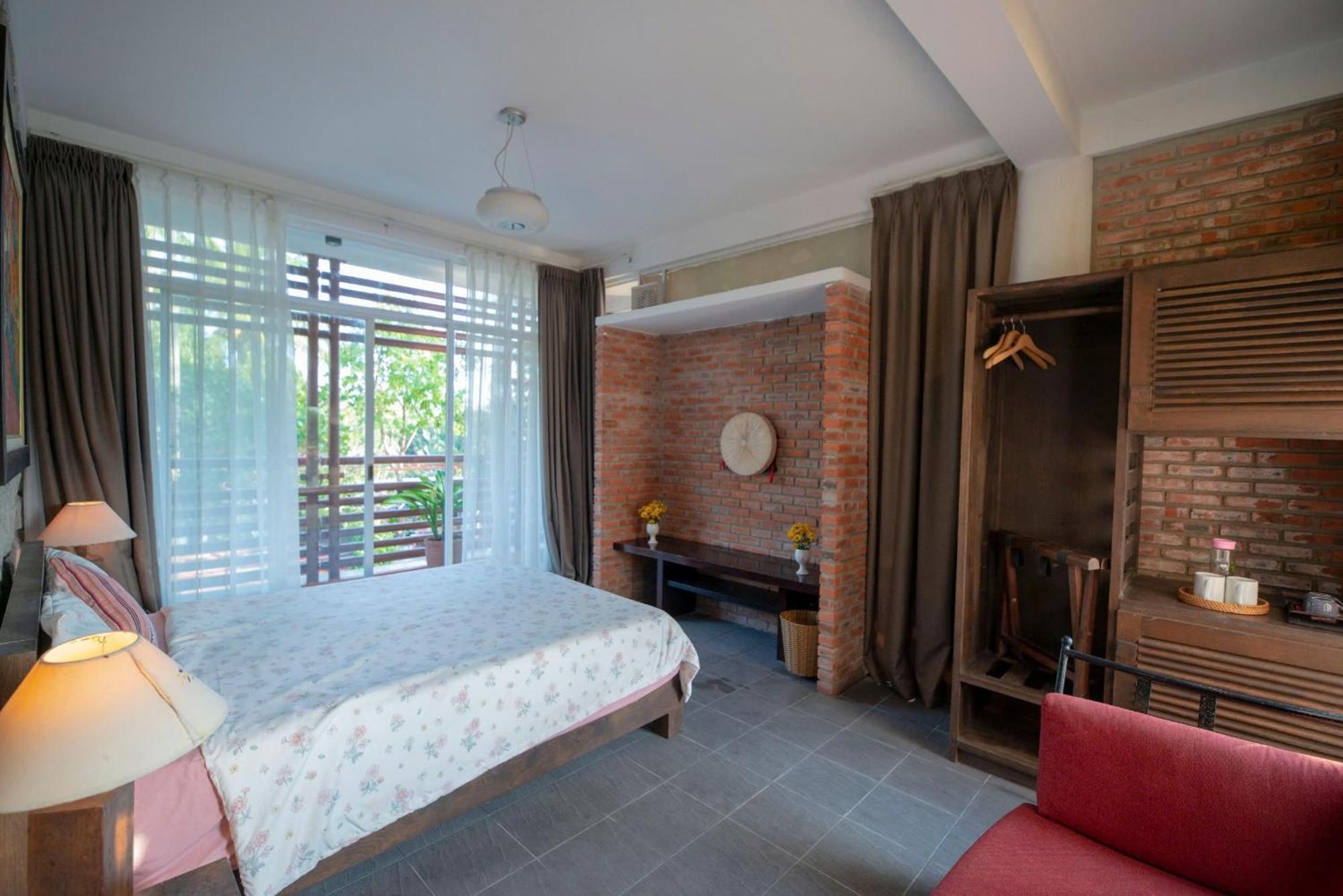 Laoxao Riverstone Homestay