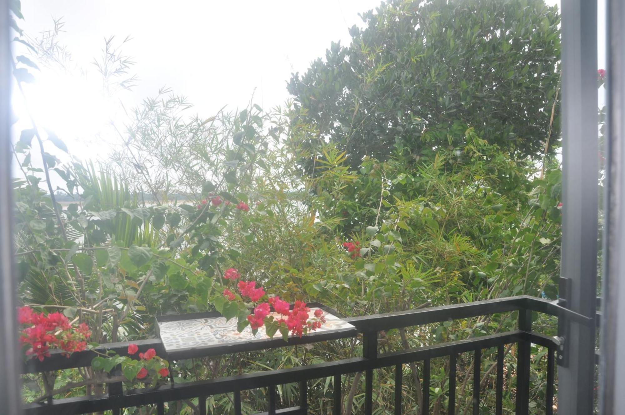 Hotel Autumn Bay Retreat *