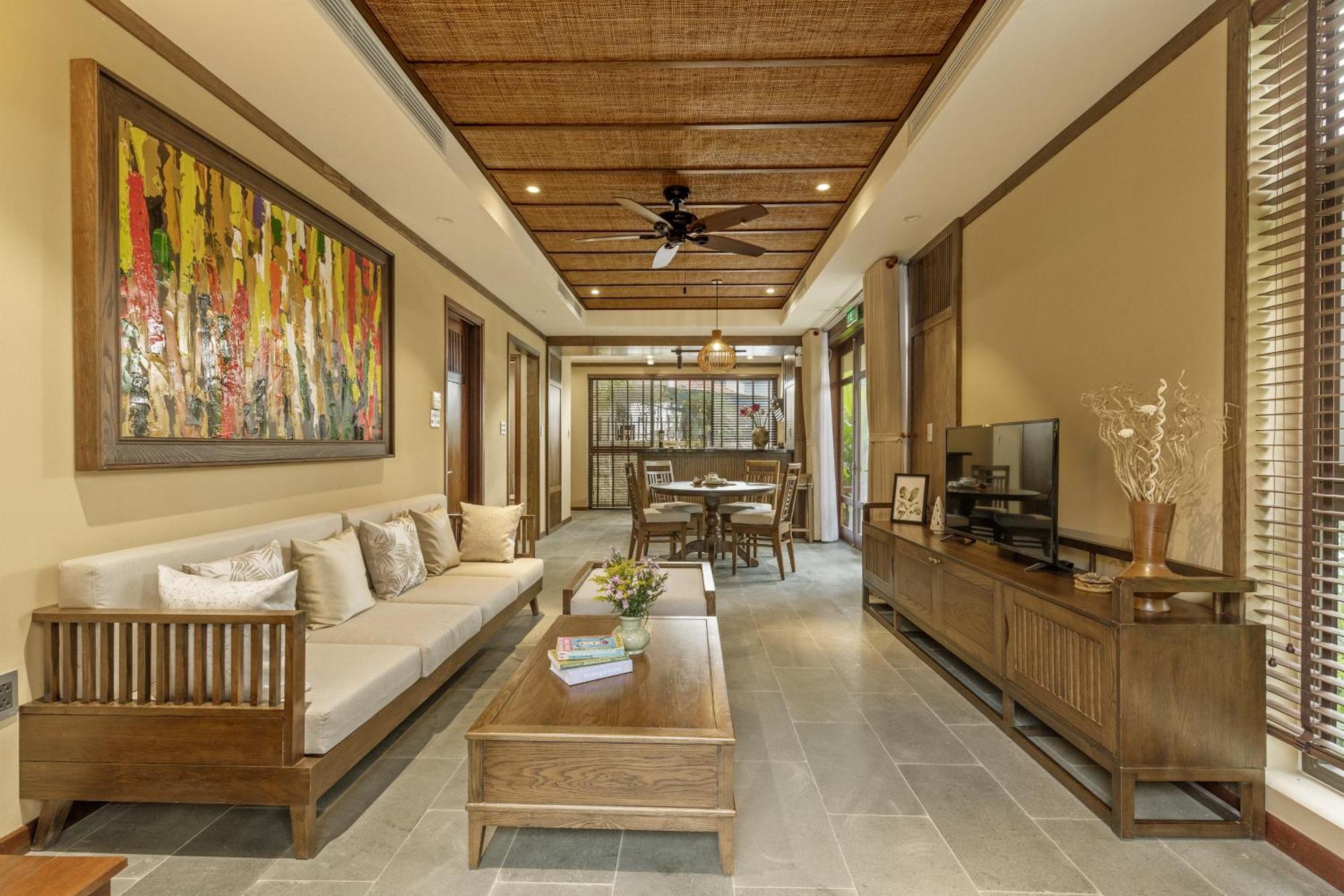Resort Su Retreat - Riverfront