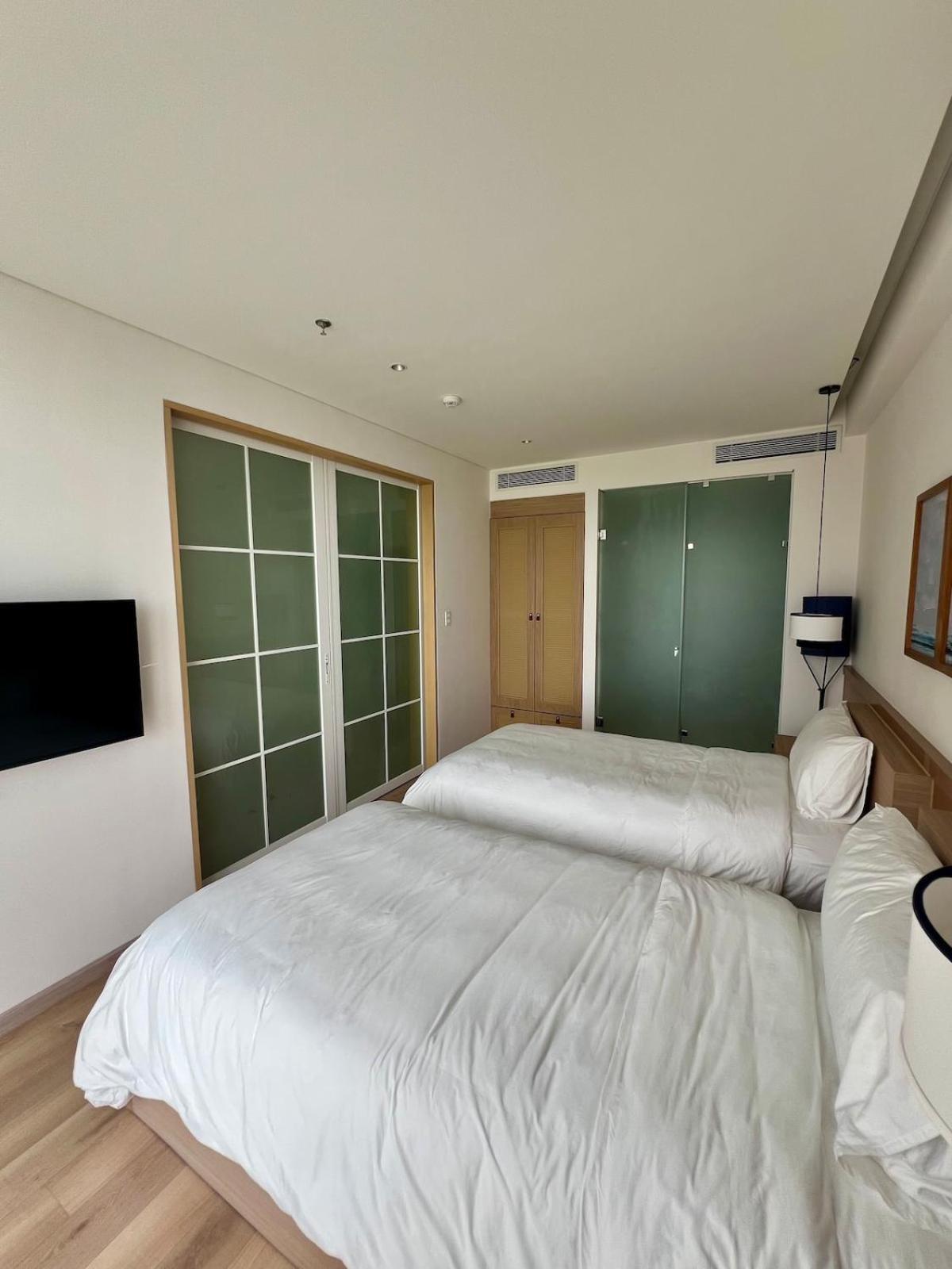 Coastal Vibe - Free Gym & Pool Apartment