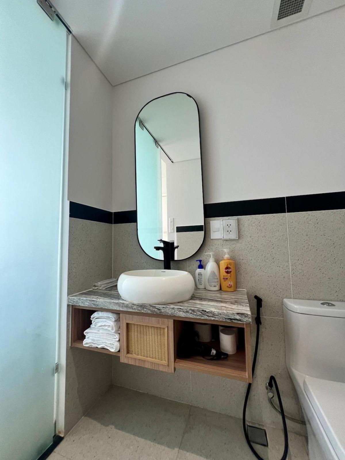 Apartment Coastal Vibe - Free Gym & Pool *