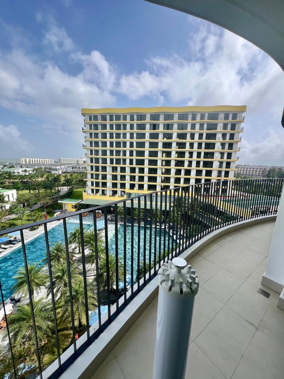 Coastal Vibe - Free Gym & Pool Apartment Hoi An