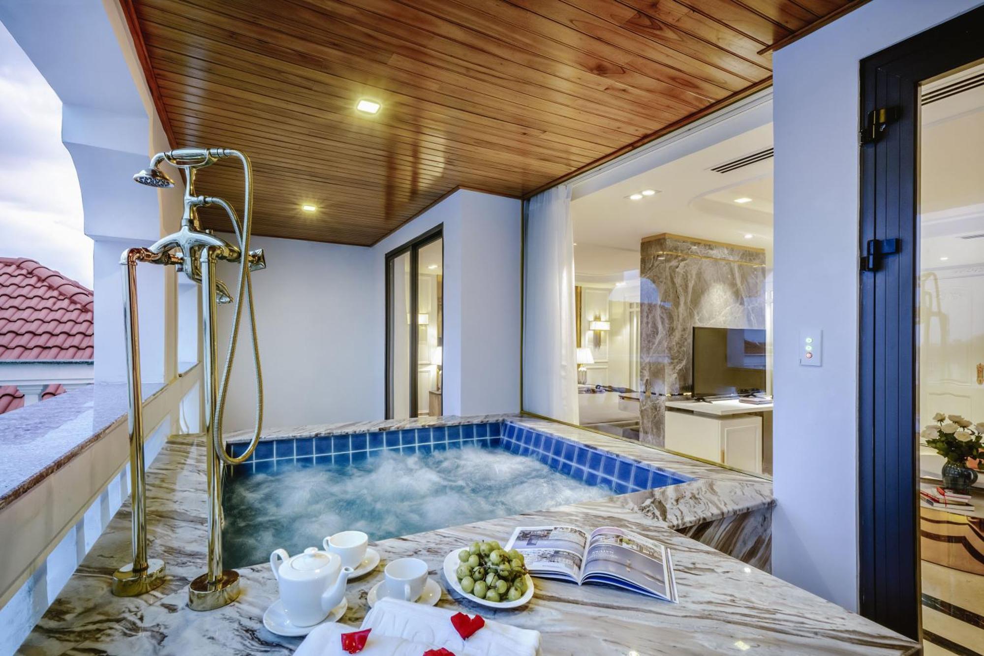 Le Pavillon Gallery & Hotel