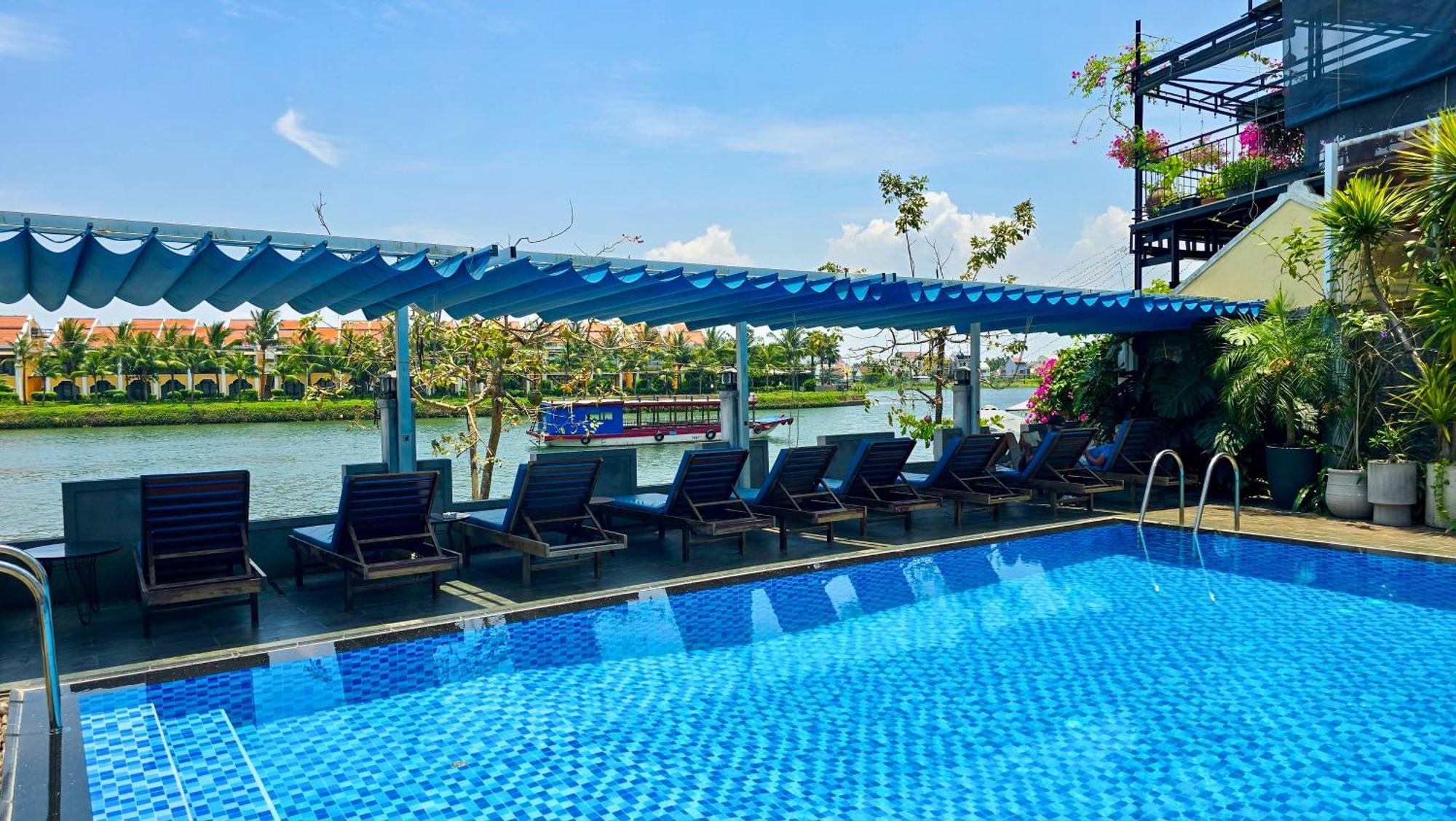 Riverside White House Hoi An