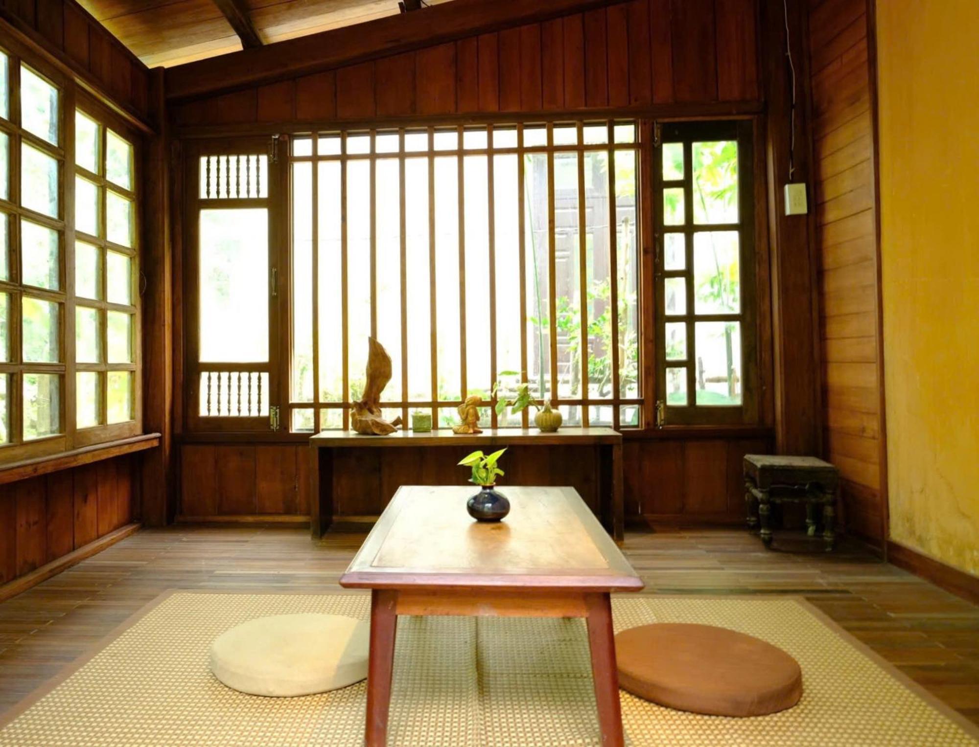 Lodge Yen