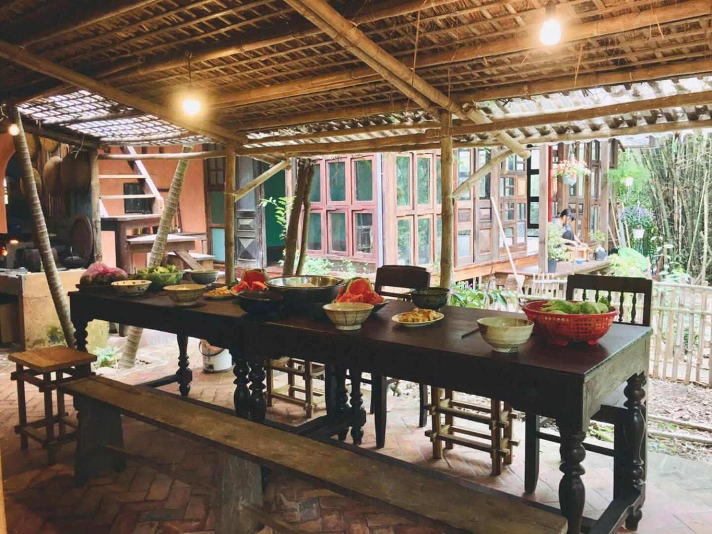 Lodge Yen