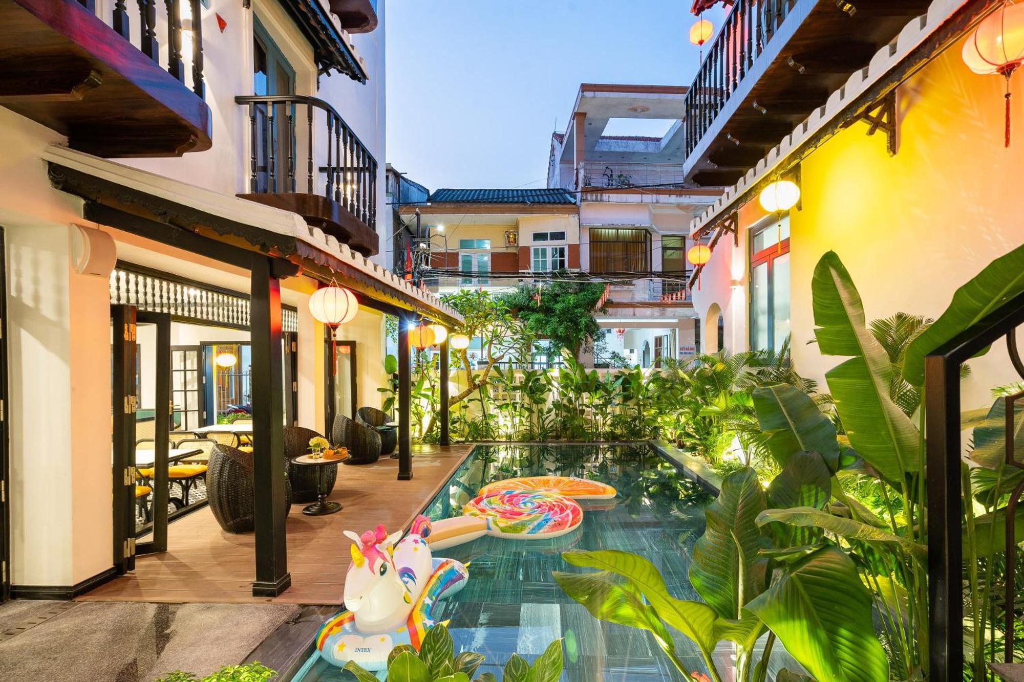Yzistel Hotel 4*
