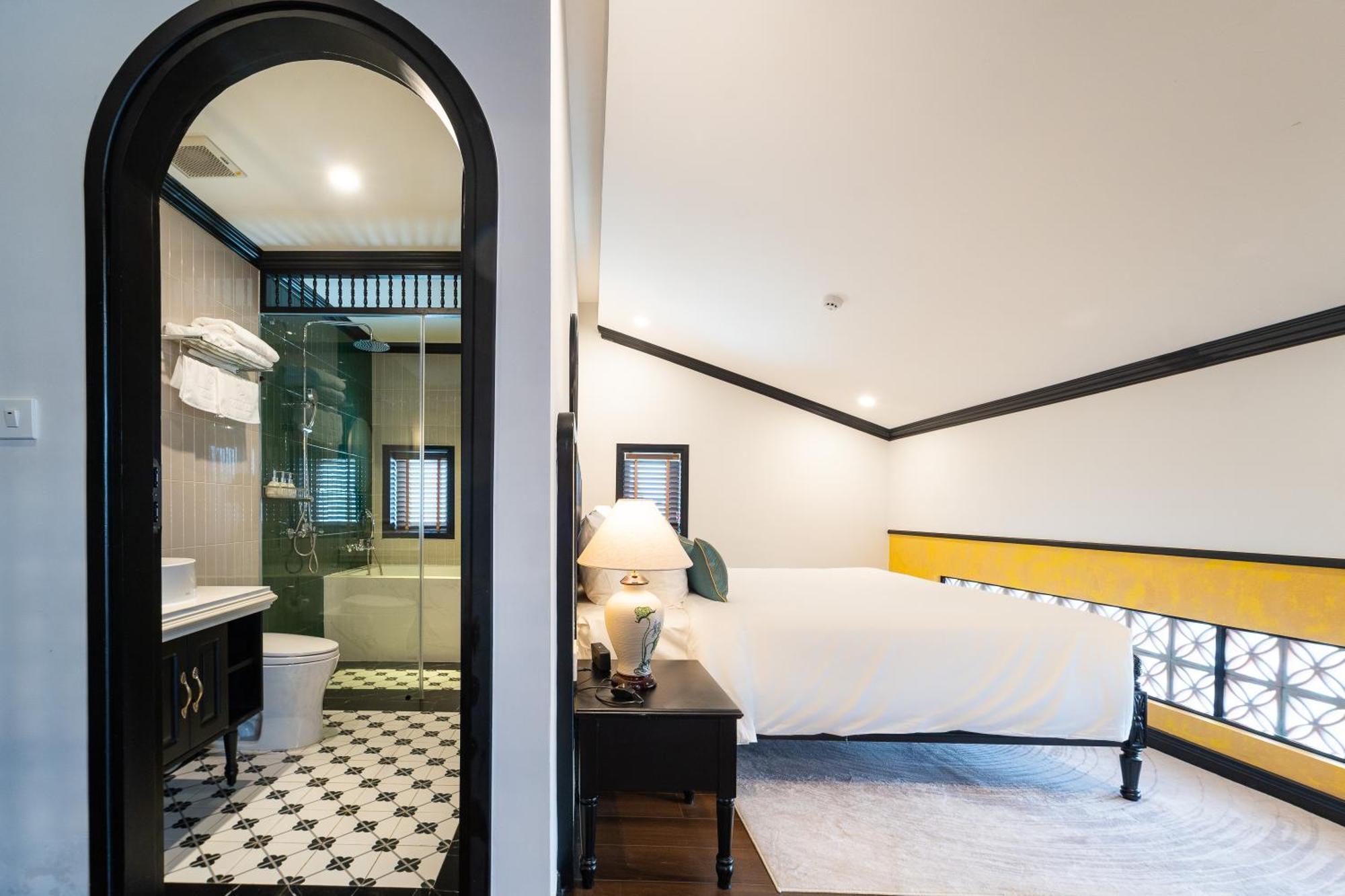 Hotel Yzistel 4*