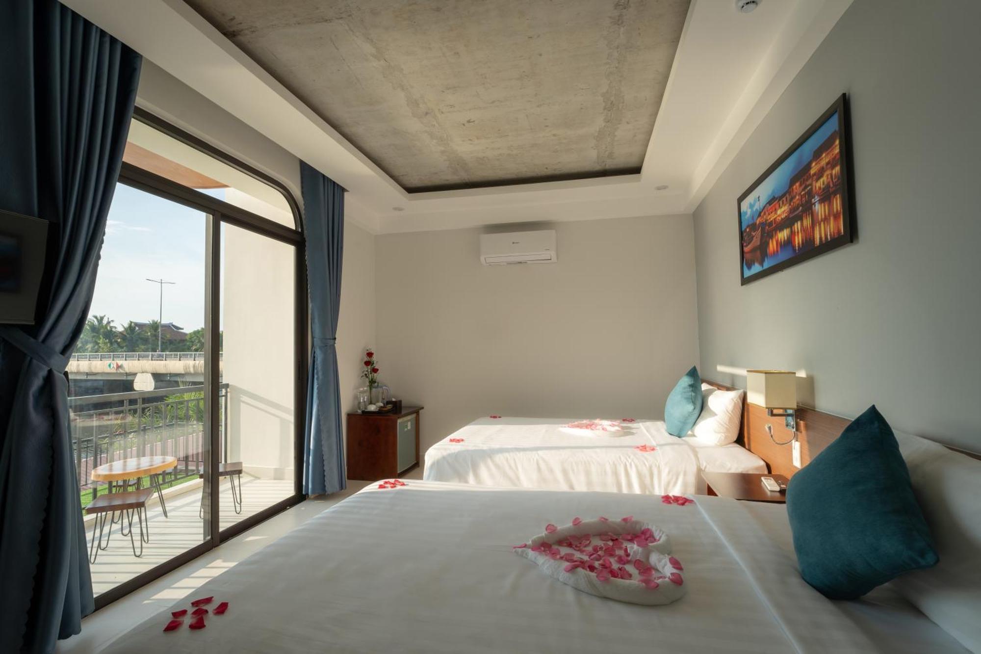 The Saltfield 3*