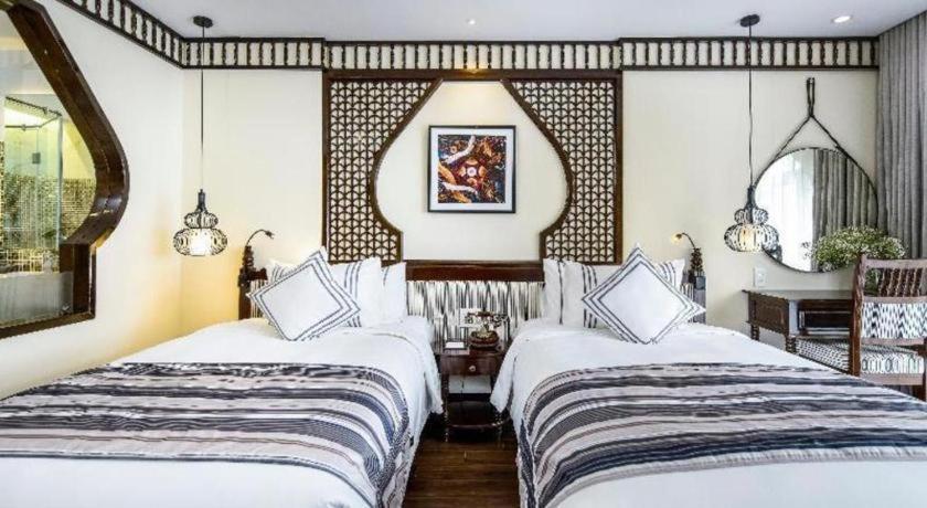 Le Pavillon Paradise &