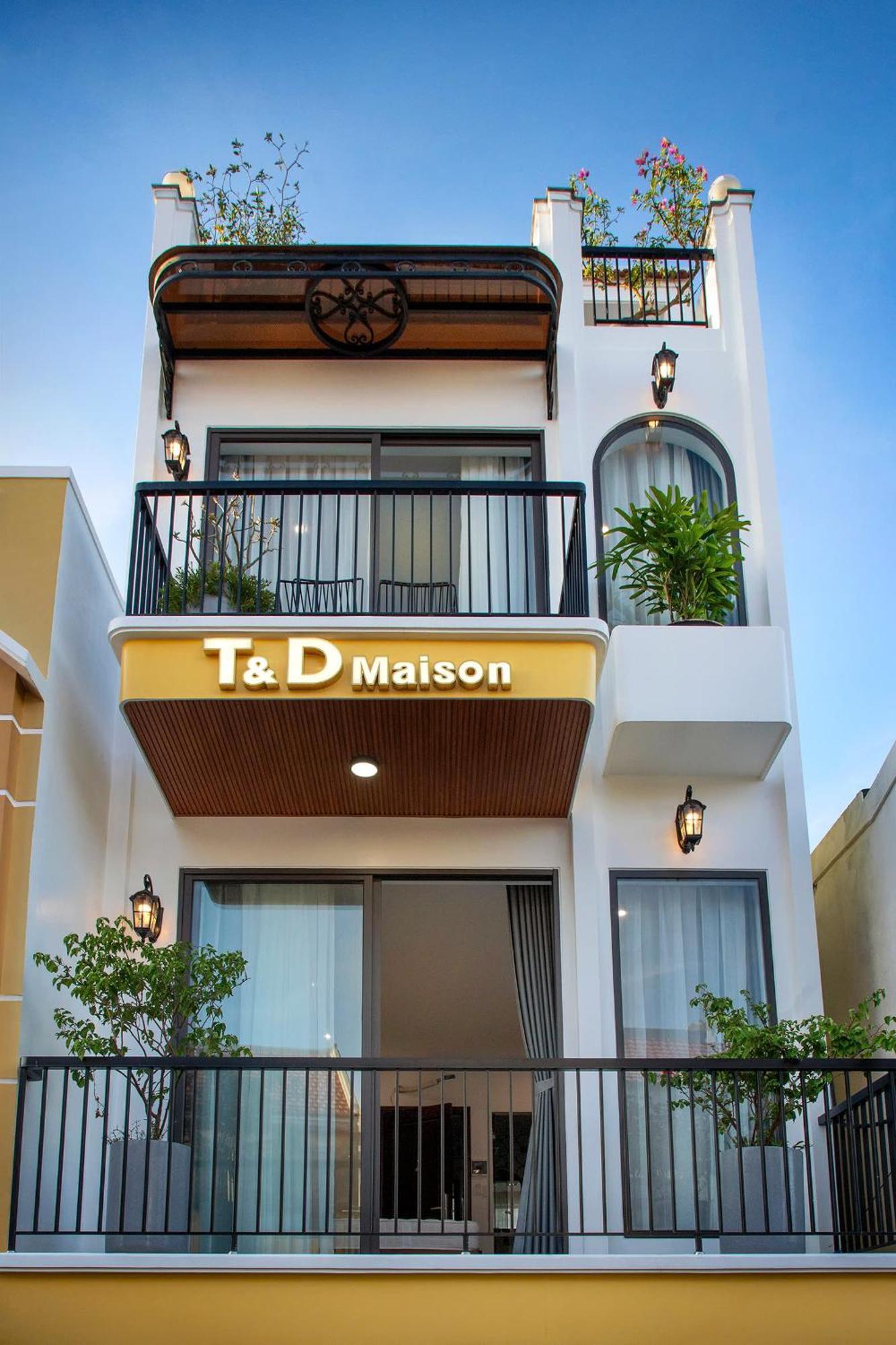 Homestay T & D Maison *