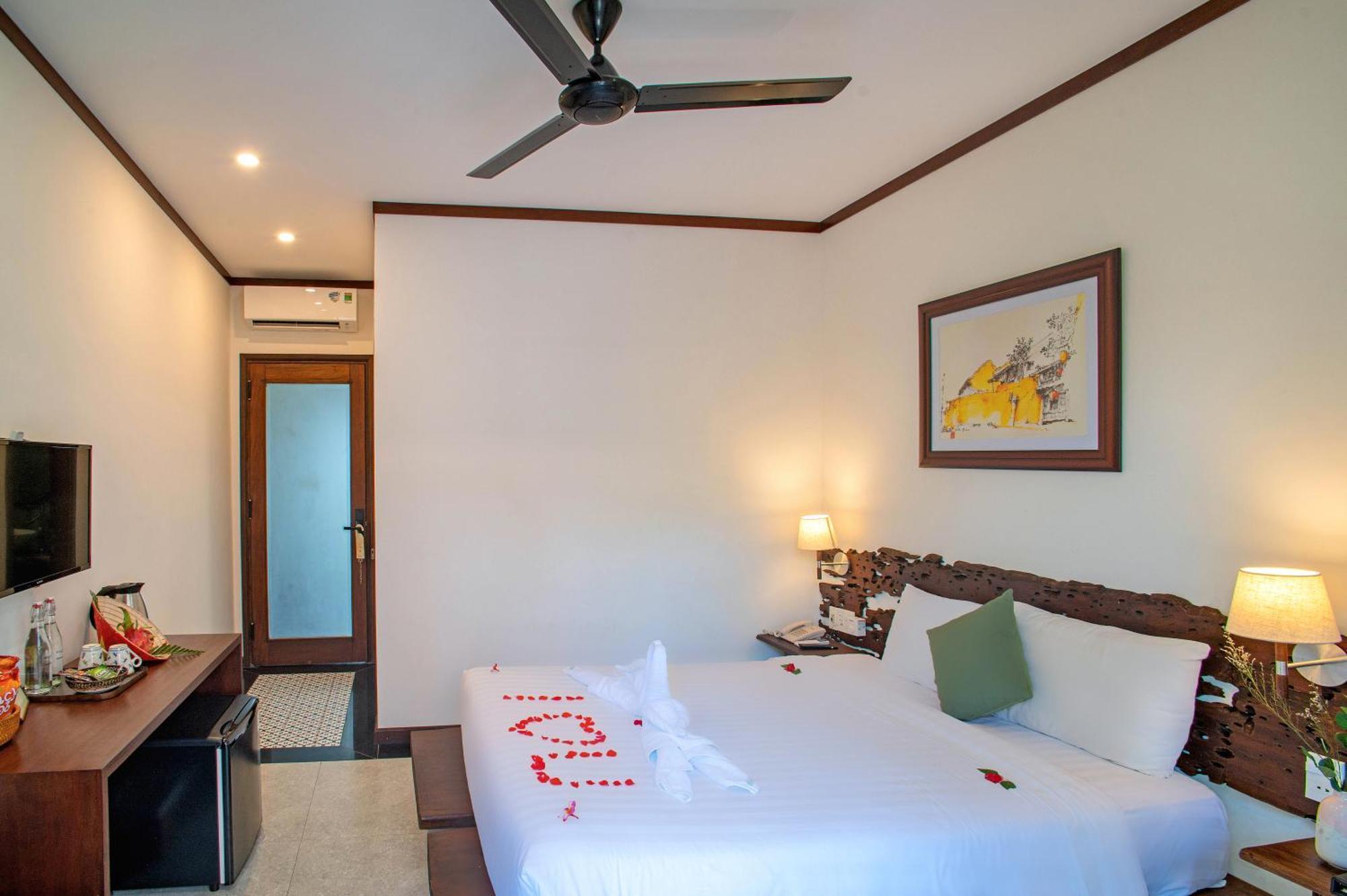 Mayci Boutique Hotel & Restaurant By Amber Hotel