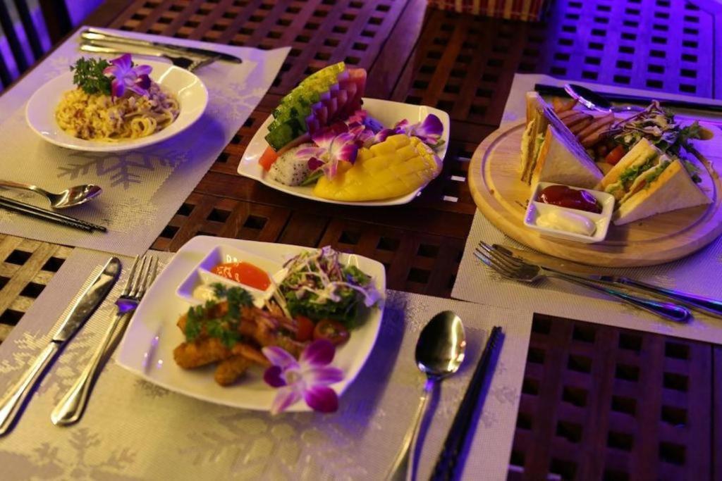Hotel Ha My Beachside Hoi An 3*