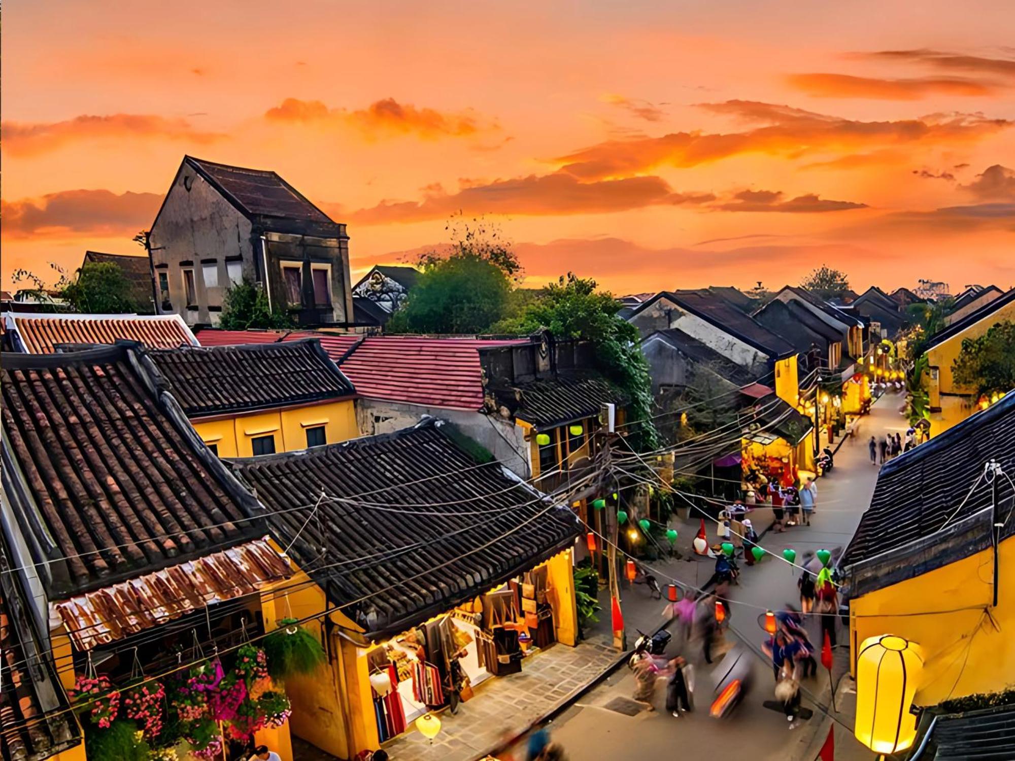 Happy Life Memories & Hoi An
