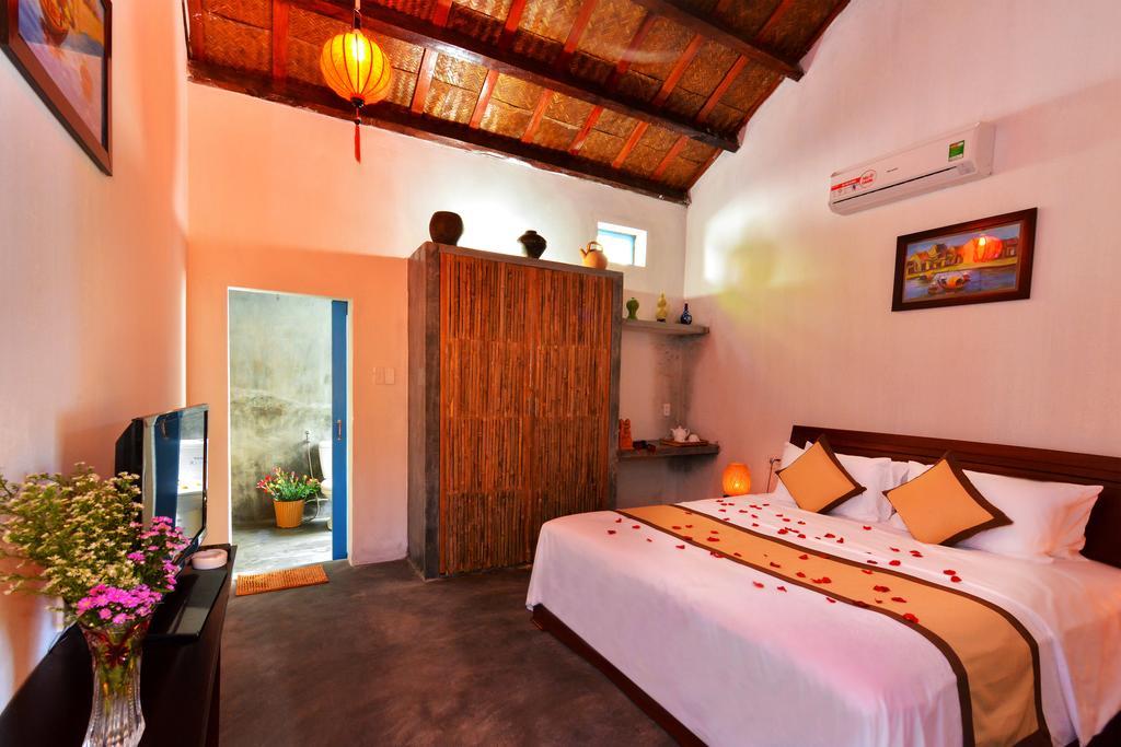 Homestay Local Beach Hoi An