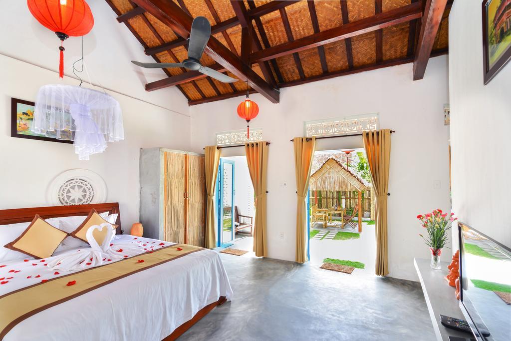 Local Beach Homestay