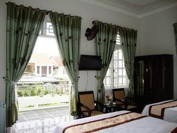 Full House 1 Homestay *