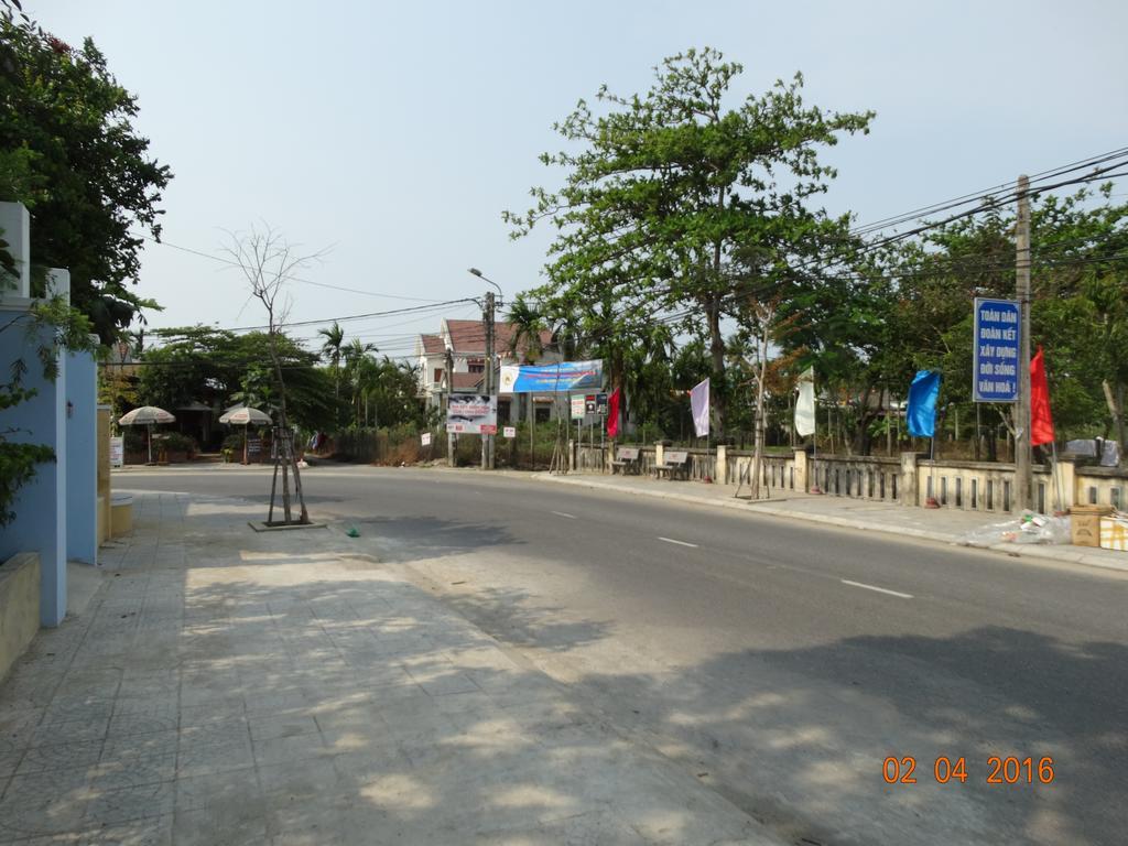 Yellow House Homestay