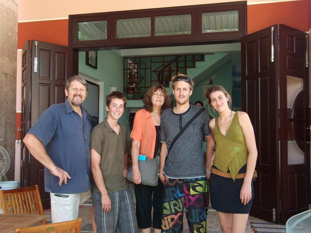 Homestay Thu Bon Riverside *