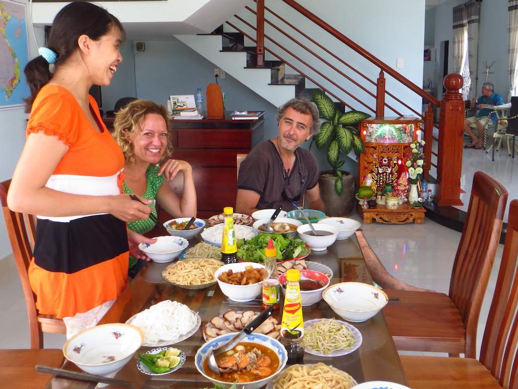 Homestay Dong Nguyen Riverside *