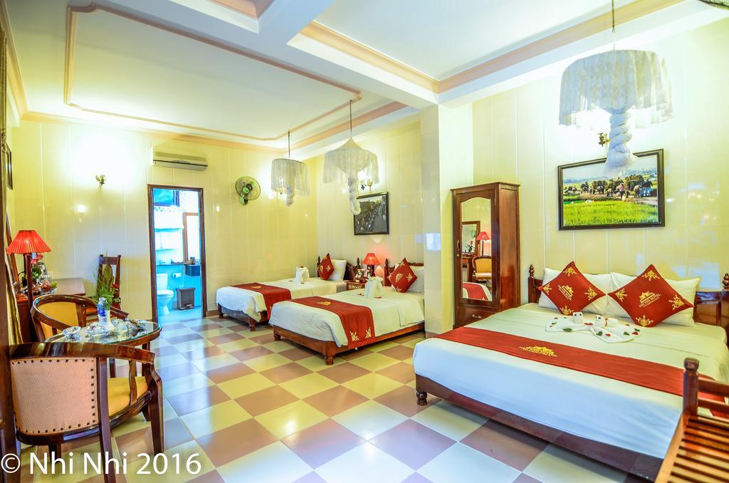 Hotel Nhi Nhi 3*