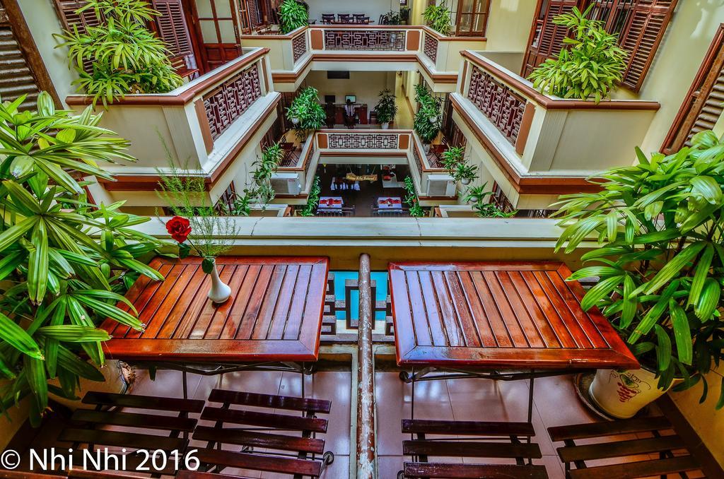 Hotel Nhi Nhi