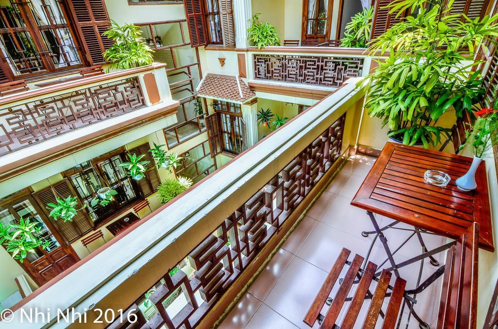 Hotel Nhi Nhi 3*