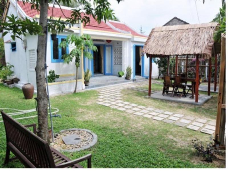 Homestay Local Beach *