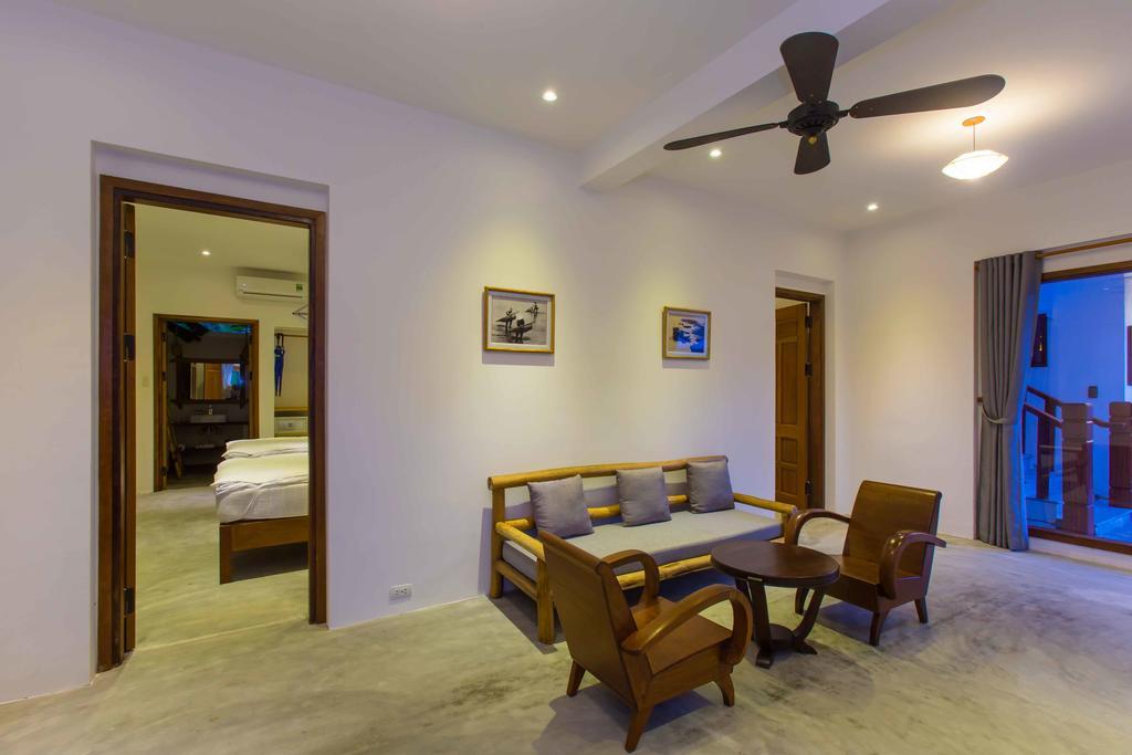Villa Vina Pool
