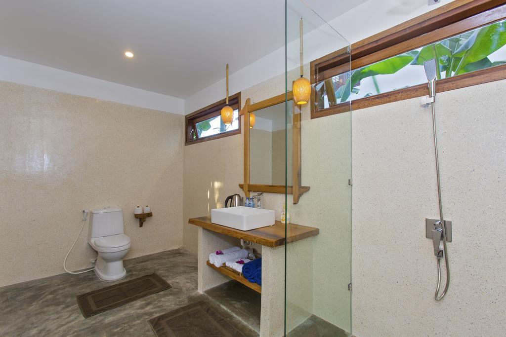 Villa Vina Pool