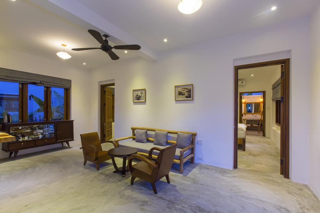 Villa Vina Pool *