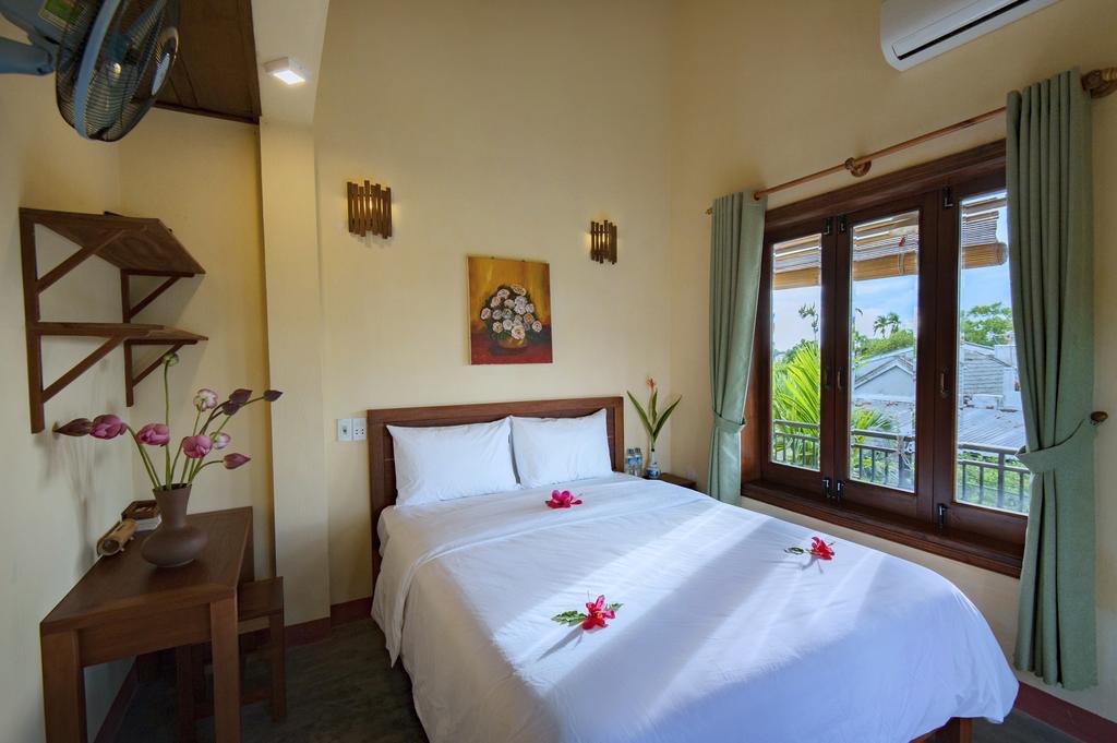 Chez Xuan - Private Villa Hoian Homestay *