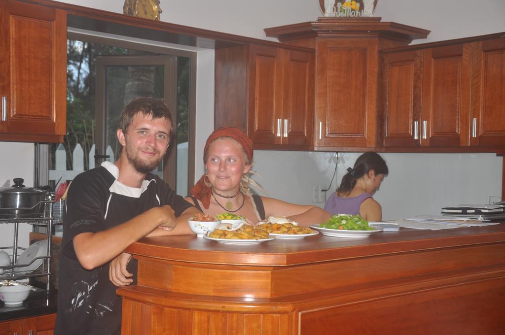 Tra Que Riverside Homestay