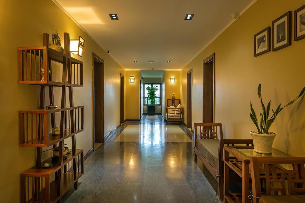 Essence & Hotel 4*