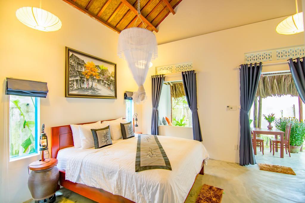 Local Beach Homestay *