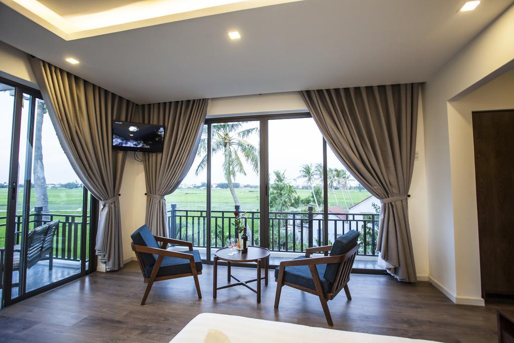 Four Seasons 3*