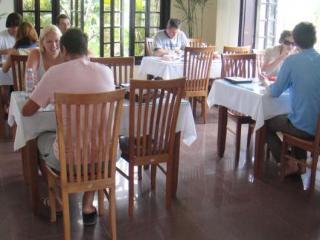 Sunflower Hotel 2*