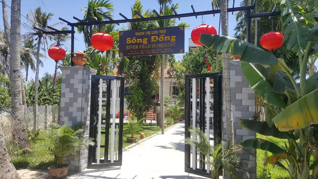 River Field Homestay