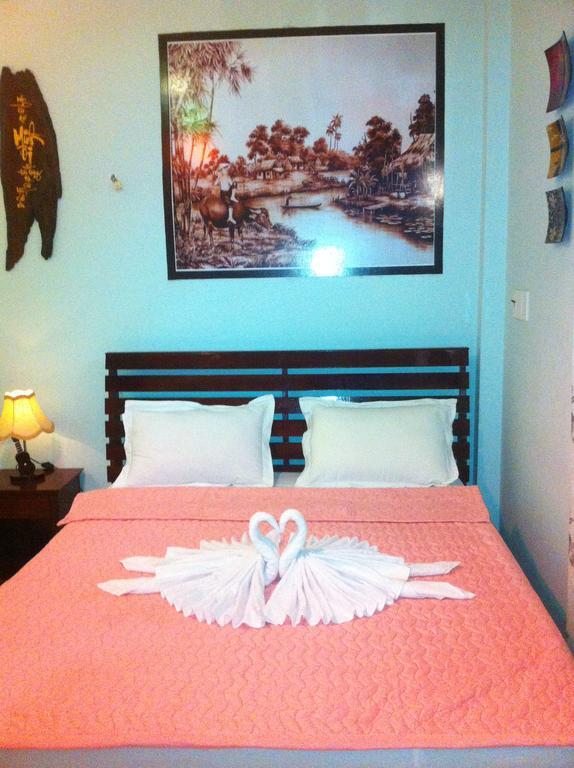 Homestay Dong Nguyen Riverside *
