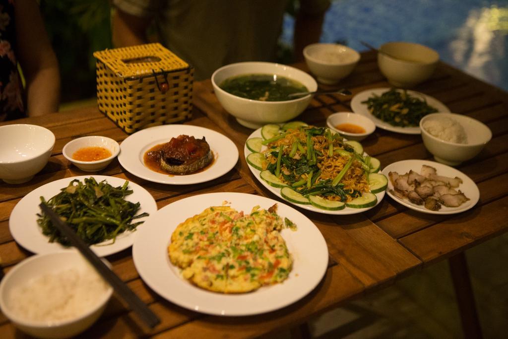 Riverside Hamlet & * Hoi An