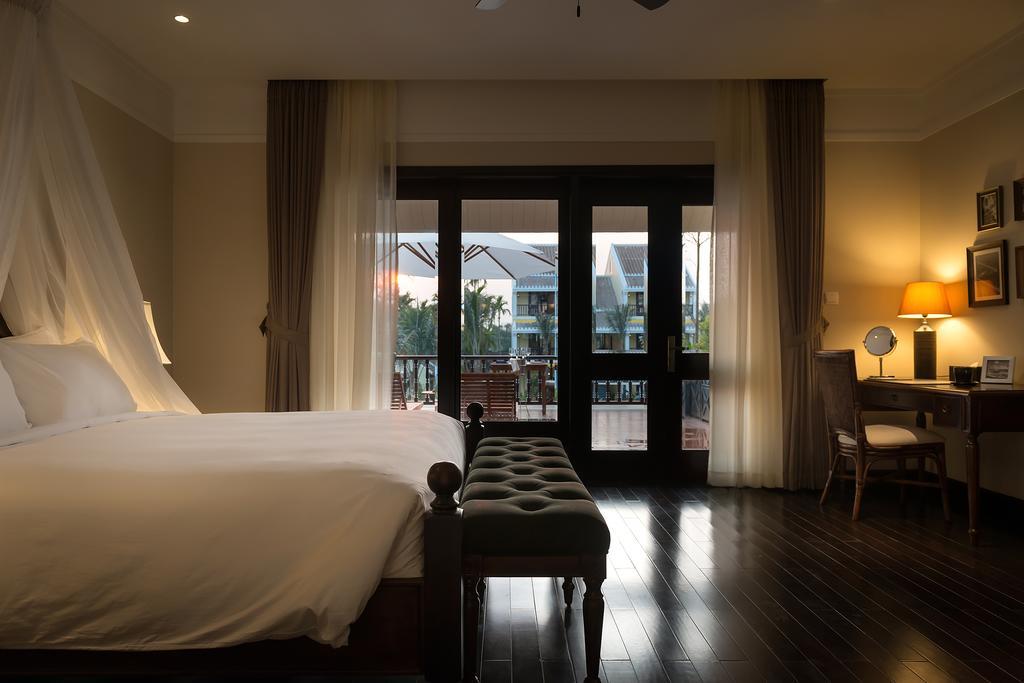 Hotel Essence & 4*