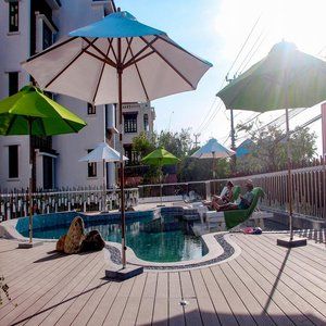 Elites Riverside & Hoi An