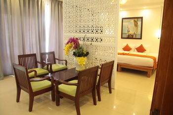Villa Hoa Co 2 *