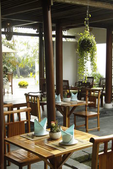 Hoa Co 2 Hoi An