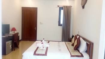 Hotel Trust 2*
