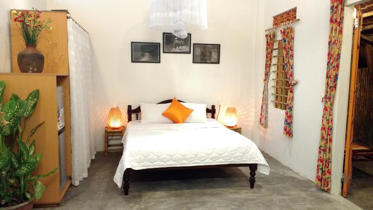 The Seaside And Bar Homestay Hoi An