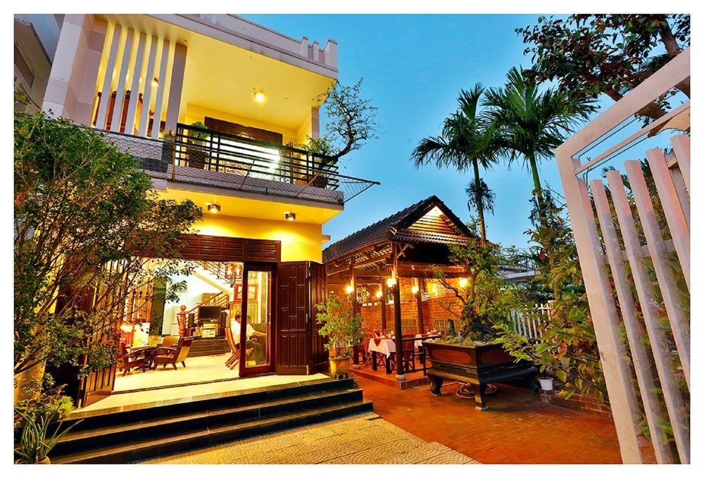 Tea Homestay *