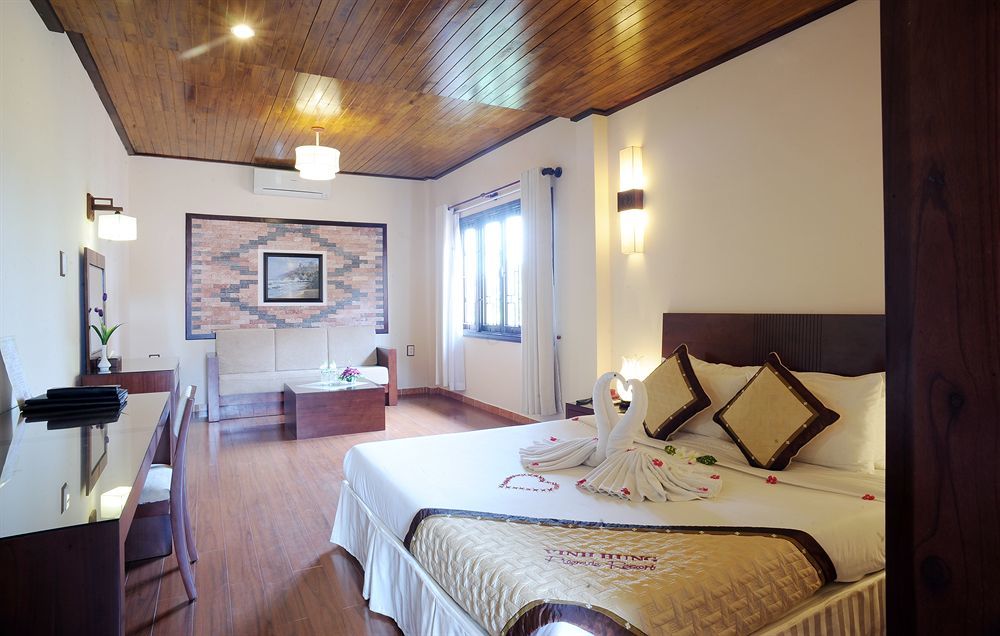 Resort Vinh Hung Riverside & 4*