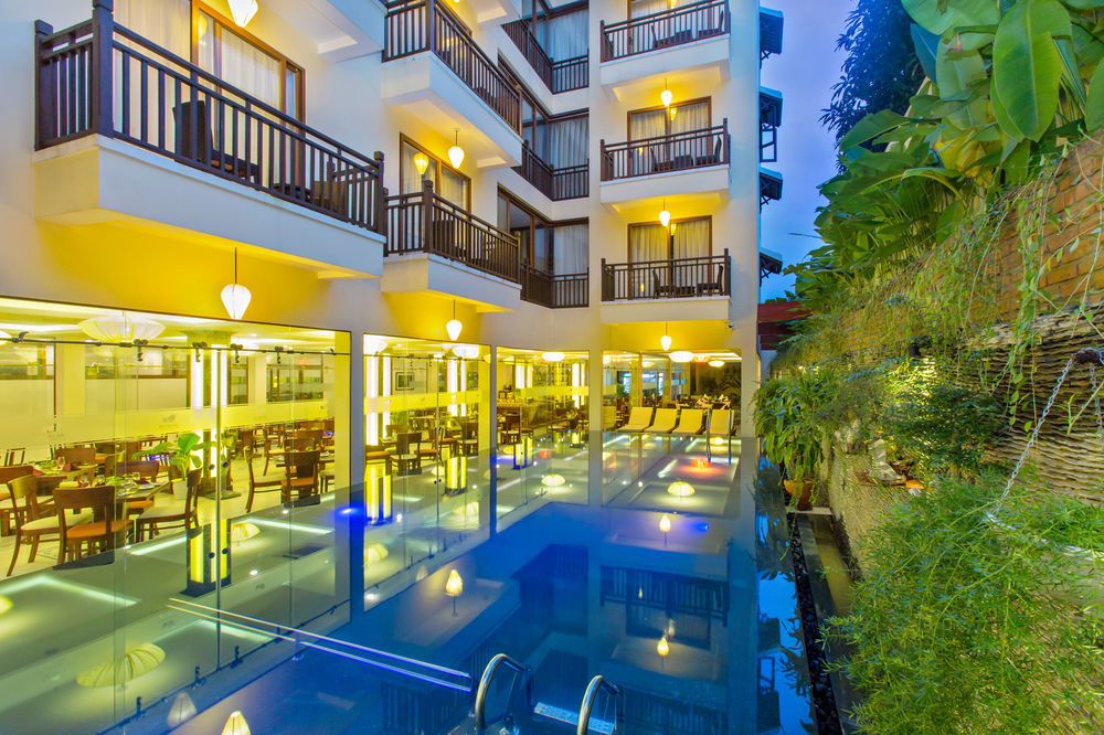 Hotel Silkotel
