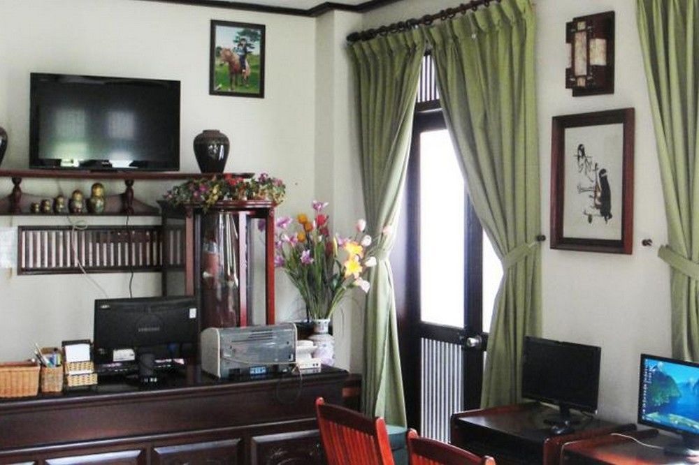 Sân Vườn *